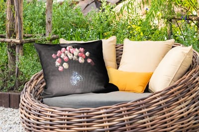 Buitenkussens - Tuin - Bloemen - Roze - Tulpen - Vaas - 50x30 cm