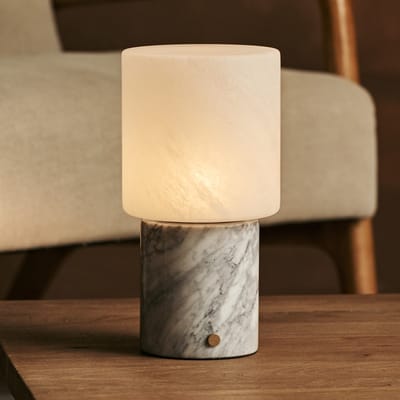 Tavellio Cuyp Draadloze Tafellamp – H22 – Bianco Statuarietto Marmer en Glas – Tot 100 uur – Wit