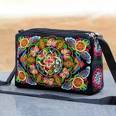 Women's Embroidered Flowers Nylon Crossbody Bag Ladies Luxury Large Capacity Travel Shoulder Bags black
