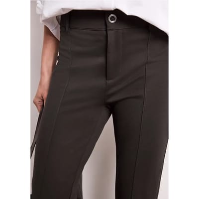 High Waist bootcut broek in een skinny Fit