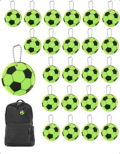 24 Stuks Reflecterende Voetbal Sleutelhangers voor Veiligheid, Lichtgevende Hangers voor Kinderen, Ideaal voor Schooltassen, Rugzakken en Buitenactiviteiten zoals Wandelen en Fietsen