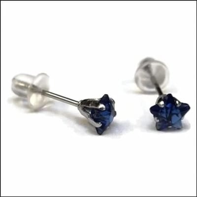 Aramat Jewels | Oorbellen | RVS Zweerknopjes Ster met Zirkonia - Sterretjes Oorstekers | Zilverkleurig / Donker Blauw / 5mm | |3mm | Staal | Kinderen, Volwassenen | Verkleurd niet