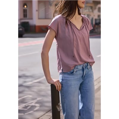 Blouse met losse schouders en gespleten hals