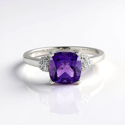 Cavill - Elegante 925 Zilver Ring met 2,058 ct Uruguay Amethist Kussenslijpsel - Platina Verguld - Cambodjaanse Zirconia - Feestelijke Sieraad