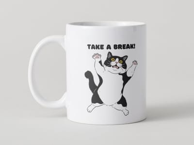 Koffiemok Take a Break Kat – Grappige Mok met Tekst – Keramische Koffiebeker 330ml – Leuke Mok Cadeau voor Koffieliefhebbers en Kattenfans