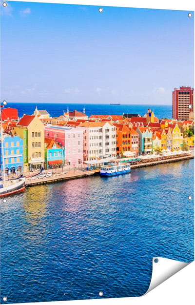 Gards Tuinposter Willemstad Centrum in Cura�ao - 90x120 cm - Tuindoek - Tuindecoratie - Wanddecoratie buiten - Tuinschilderij