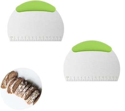 2-stuks Deegsnijder van roestvrij staal - Halfronde deegsnijder - Bloemsnijder met weegschaal - Bakgereedschap - Nogasnijder - Comfortabel handvat - 14 cm - Geschikt voor taarten, brood en gebak - Zilver, groen