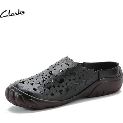 Nieuwe Ademende Casual Sandalen voor Dames van Echt Leer Nationale Stijl Zachte Zool Comfortabele Ademende Slippers Holle Moeder Schoenen 37