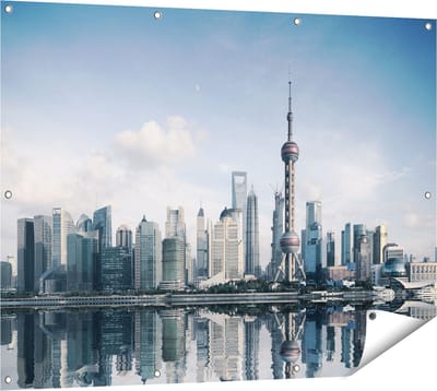 Gards Tuinposter Shanghai Skyline in China - 120x90 cm - Tuindoek - Tuindecoratie - Wanddecoratie buiten - Tuinschilderij
