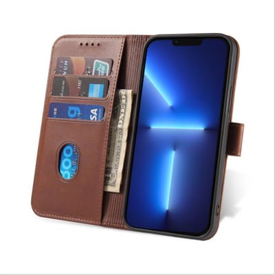 Smartphonica iPhone 13 Pro Max kunstleren hoesje met magnetische sluiting en pashouders book case - Donkerbruin geschikt voor iPhone 13 Pro Max