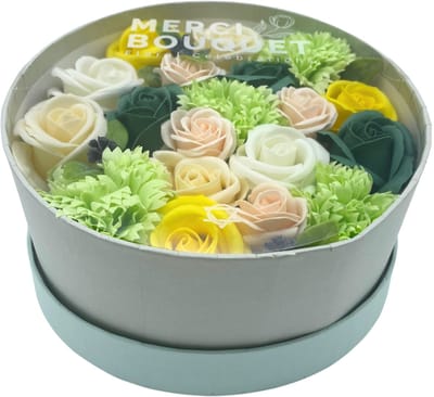 Zeepbloemen Geschenk Set - Ronde Doos - Lente Bloemen Geel & Groen - Bedank Geschenk - Zeepbloemen Cadeau Set - 20x8cm