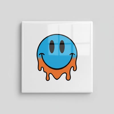 Smeltende Smiley Tegel – Trendy Pop Art Woondecoratie – Keramische Tegel 15 x 15 cm