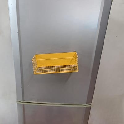 [Populaire Keuze] 1 stuks Magnetisch Opbergrek zonder Boren - Eigentijdse Metalen Draadmand voor Koelkast- & Wasmachinezijkant, Ademend gray