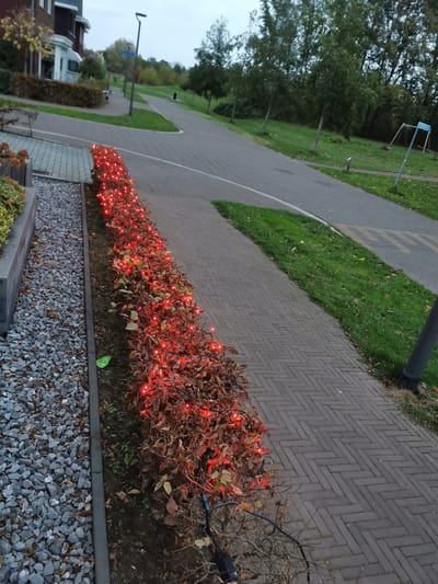 1+1 GRATIS !! LD22-10 : Lichtsnoer 200 oranje leds, 20 mtr, 8 programma’s & afstandsbediening, doorkoppelbaar, IP44, Feesten - Voetballen - Oranje - koningsdag - voor binnen en buiten.