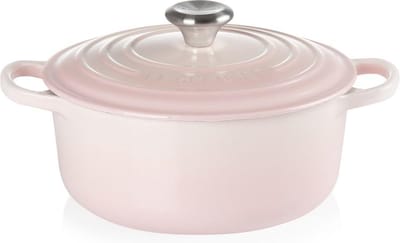 Le Creuset Braadpan Signature Shell Pink – Ø 20 cm / 2,4 Liter – Gietijzeren Pan met Emaille Coating – Voor Inductie, Oven en Alle Warmtebronnen – Pastelkleurige Braadpan voor Stoofgerechten en Sauzen – Tijdloos Frans Design