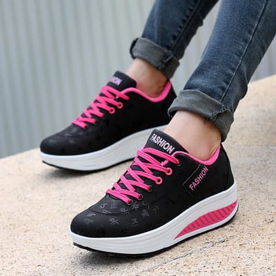 Chaussures pour femmes en cuir PU respirantes imperméables Dames Bout rond Lettre Baskets antidérapantes 42 noir