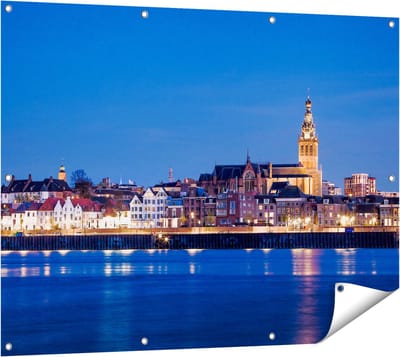 Gards Tuinposter Nijmegen Skyline met de Waal Rivier - 120x90 cm - Tuindoek - Tuindecoratie - Wanddecoratie buiten - Tuinschilderij