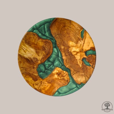 Wood and Olives - Olijfhouten Borrelplank Rond met Epoxy - Groen - Handgemaakt - 35 cm