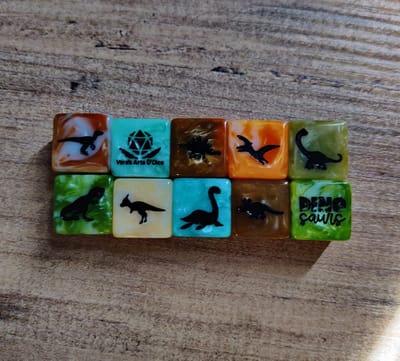 Vera's Arts & Dice | Dinosaurussen Dobbelstenen - Dino Dice - Set van 10 Dobbelstenen | Speelgoed Dinosaurussen | Collectie van 10 D6 en