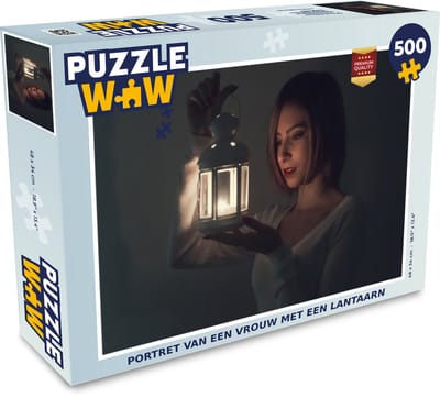 Puzzel Portret van een vrouw met een lantaarn - Legpuzzel - Puzzel 500 stukjes