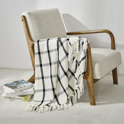 Dailygoods- Plaid 127x152 cm - Lichtgewicht Ademend - Zacht en Warm - Decoratieve Deken - Imitatie Kasjmier - Franjes - Woondeken