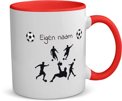 Akyol - voetbal met eigen naam - koffiemok - theemok - rood - Voetbal - liefhebber - cadeau - verjaardag - geschenk - gepersonaliseerd - jongens en meisjes - 350 ML inhoud