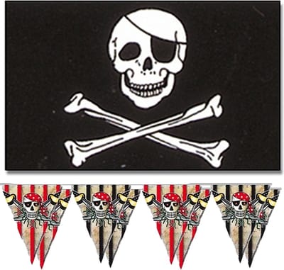 Piraten feestje/verjaardag versiering set - 2x vlaggenlijnen - en 1x piratenvlag 90 x 150 cm