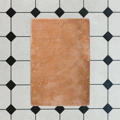 Bosdela Beige Pluche Tapijt 70x120 cm Wasbare, zachte en comfortabele badmatten - toiletmat + badmat - slaapkamerkleed - kinderkamerkleed - woonkamerkleed, geschikt voor elke ruimte.
