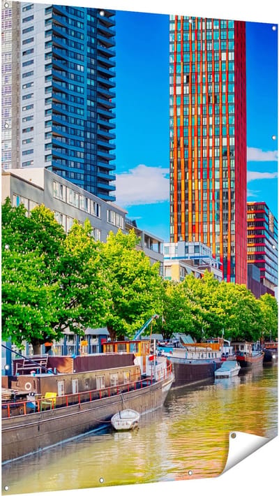 Gards Tuinposter Rotterdamse Gracht met Boten - 120x180 cm - Tuindoek - Tuindecoratie - Wanddecoratie buiten - Tuinschilderij