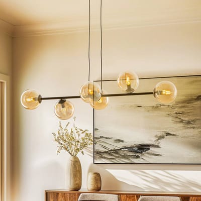 Emibig Lejre elegante zwarte 6 lampen E14 medium hanglamp met 6 amberkleurige bollen - Perfecte verlichting voor jouw woonkamer