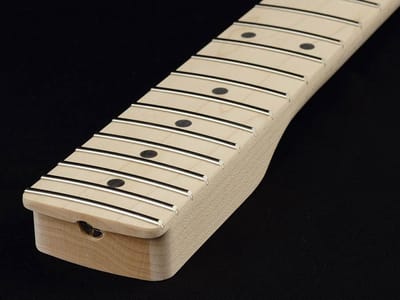 Allparts SMO – Stratocaster® hals, esdoorn, 12 radius, 22 jumbo frets, unfinished
