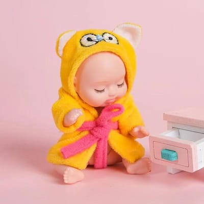 nieuw -verkoop van schattige mini-poppen voor kinderen, kinderspeelgoed, verjaardagscadeaus, kerstcadeaus. yellow