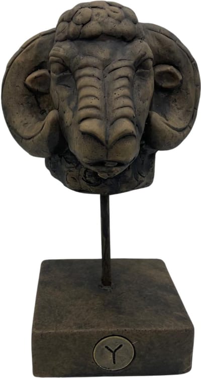 Brynxz Rammenkop Ornament Bruin op Standaard - H 27 cm Bruin