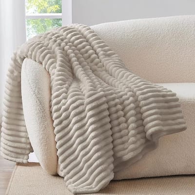 STAR&STER Knuffelige, Plaid zachte deken klein - zachte flanellen deken Beige 125 x 150 cm voor de bank, decoratieve strepen koord fleece deken als banksprei voor de woonkamer, sprei voor breed gebruik