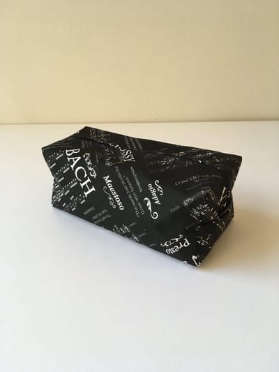 Vierkante toilettas Componisten