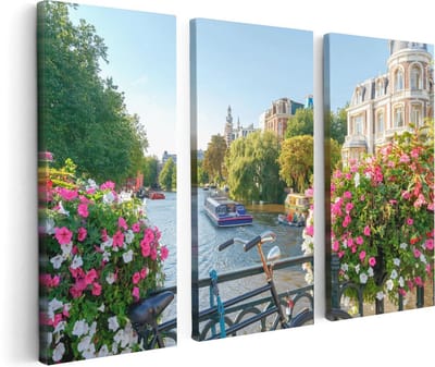 Artaza Canvas Schilderij Drieluik Amsterdamse Kanaal Met Bloemen - 120x80 cm - Wanddecoratie Woonkamer - Schilderijen - Muurdecoratie