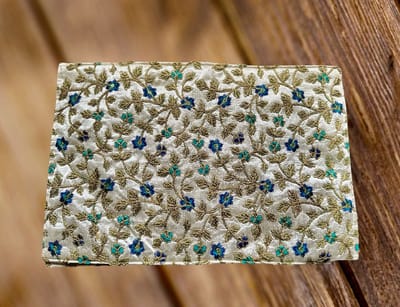 Placemat met etnisch borduurwerk - placemats katoensilk - 45 x 30 cm - 2 stuks - Bordonderzetters antislip - Tafeldecoratie - Tafelonderzetter - Luxe tafeldecoratie - Placemat - Onderzetter - Tafeldecoratie accessoires - Kerstmis - Feest