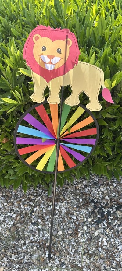 Windmolen met dier "tijger" - meerkleurig- nylon + kunststof steker- dia 28 cm x hoogte 80 cm - Tuinaccessoires - Tuinstekers