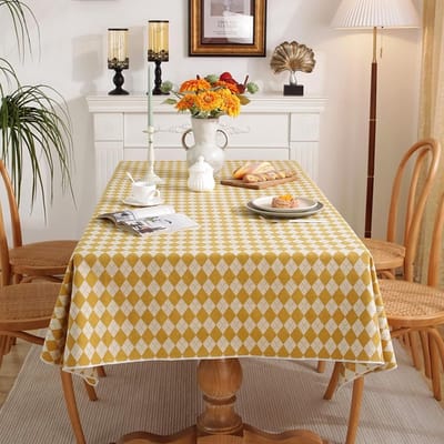 Tafelkleed Set - Decoratief Kleed - Tafel Decoratie - Modern Patroon - 250x134cm - Geel
