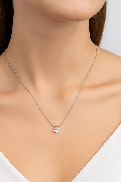 Aurélia Ketting Dames - Halsketting met Druppel Steenje - Collier 44 cm - Verstelbaar - Zilverkleurig - Zirkonia Kristal - Cadeau Vriendin Moeder Verjaardag Kerst Zilver