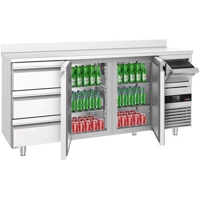GGM Gastro Bar- & Getränkekühltisch PREMIUM - 2130x600mm - mit 2 Türen, 3 Schubladen, Aufkantung & Ausklopfer für Kaffee Zilver