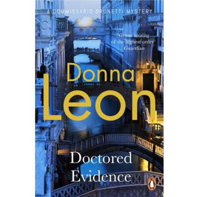 Doctored Evidence - A Commissario Brunetti Mystery - Donna Leon