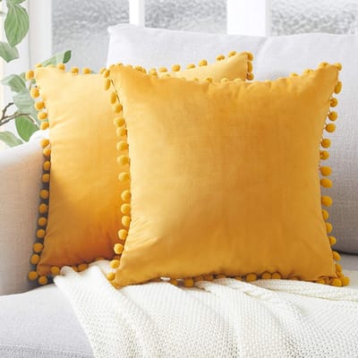 Unyqoos ® Fluwelen Decoratieve Kussenslopen met Pompons voor Huis en Auto, Set van Twee, 45x45 cm