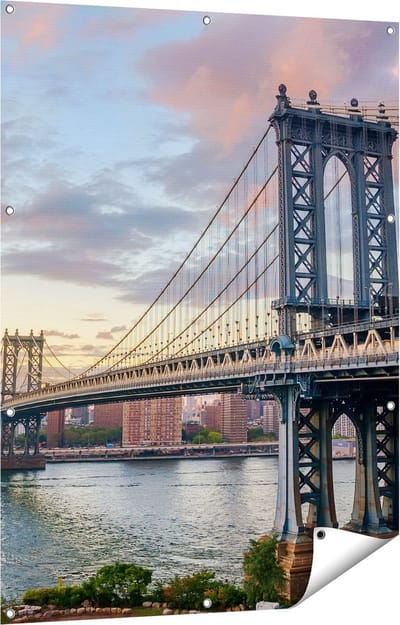 Gards Tuinposter Manhattan Bridge Brug in New York - 90x120 cm - Tuindoek - Tuindecoratie - Wanddecoratie buiten - Tuinschilderij