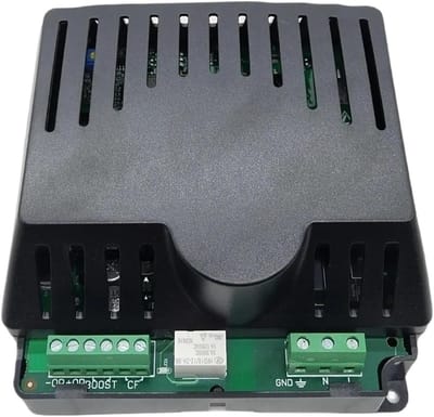 Acculader - Vlotterlader - Generator Opladen - Automatische Laadregeling - 1x1x1 cm - 9255 24 V C