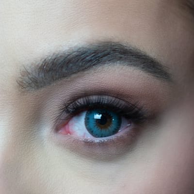 Pacific blue | Gekleurde maandlenzen | 0.00 | Inclusief lenzenbakje en applicators | Kleurlenzen zonder sterkte | Zachte lenzen | Comfortabel voor dagelijks gebruik | Blisterpack