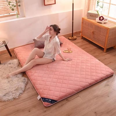 Opvouwbare futonmatras - Draagbare slaapmat - Comfortabel slapen - Meerlaags ontwerp - 150 x 200 cm - Roze