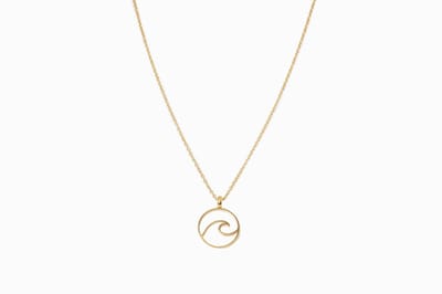 HÕBE – Ola Gold Ketting – Goud Verguld Edelstaal - Stainless Steel – Gerecycled Edelstaal – Collier – Handgemaakte Sieraad – Accessories – Dames Ketting – Karabijnhaaksluiting