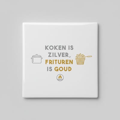 “Koken is Zilver, Frituren is Goud” Grappige Keuken Keramische Tegel – 15×15 cm Humoristische Woon- & Muurdecoratie