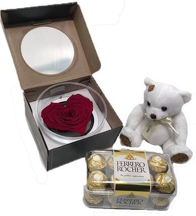 Rode rozen kop hartvorm + Ferrero + Knuffel wit (18 cm)
